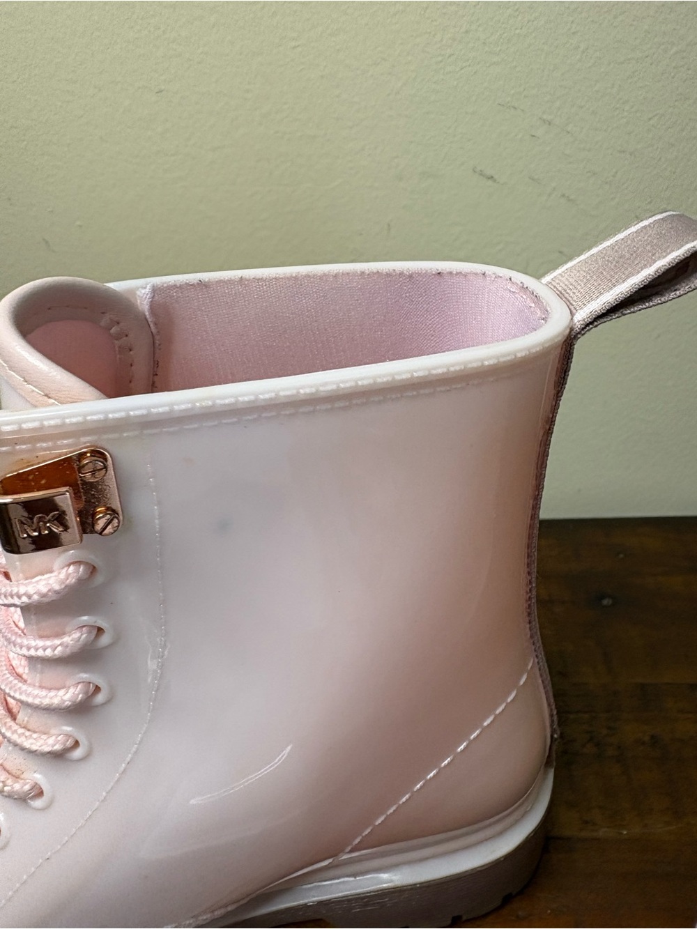 Michael Kors Tavie Women’s Size 7 Soft Pink Rain Booties - Picture 6 of 13